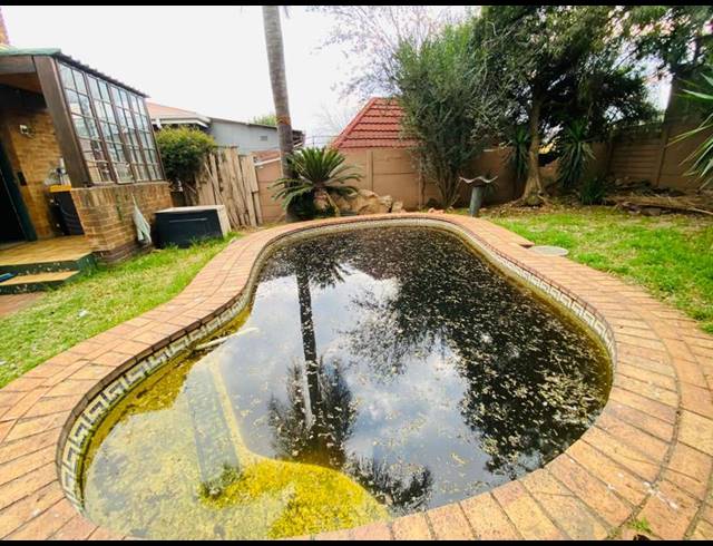 4 BEDROOM HOUSE FOR SALE IN PRIMROSE